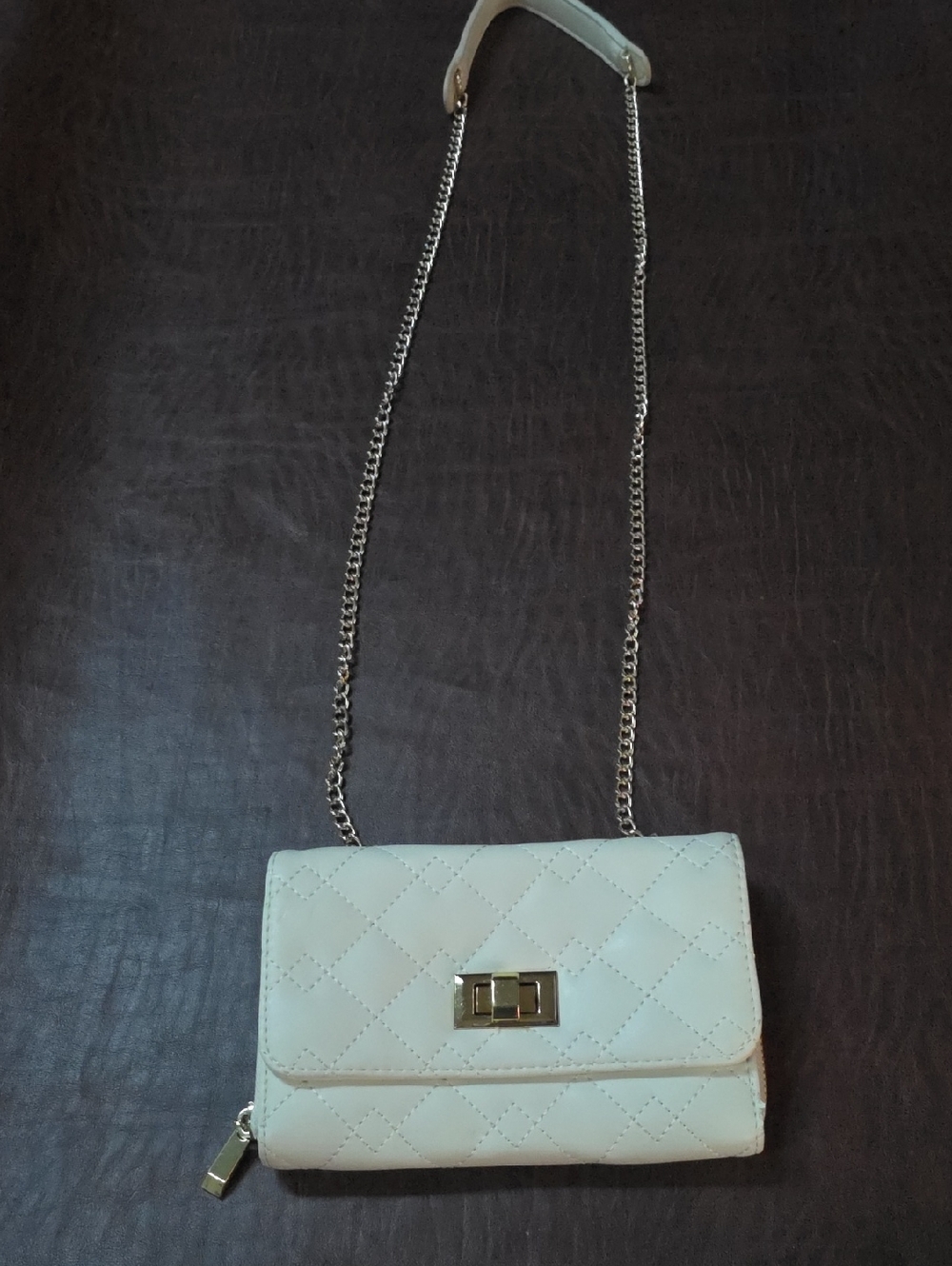 Classic Off White Quilted Crossbody All In One Bag Gold Chain Adjustable Strap